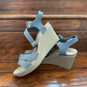 Comfy crocs wedges